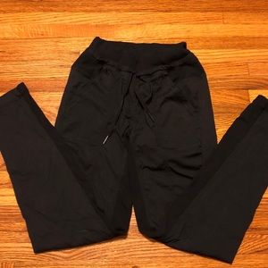 Lululemon Dance Studio Pant in Black Size 2
